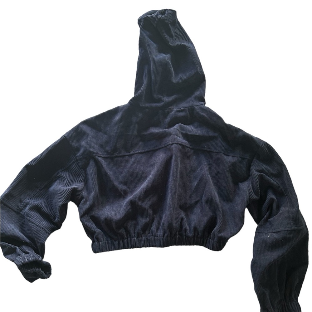 Cropped zip up